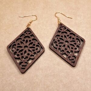 wood diamond shape earrings floral hollowed boho jewelry